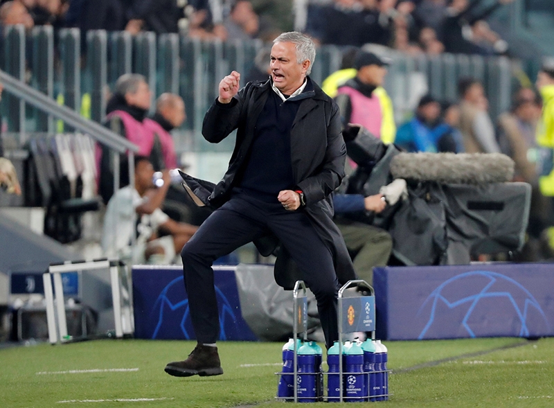 Mourinho với chiến thắng cùng với CLB AS Roma giành được giải vô địch Europa League 2022/23
