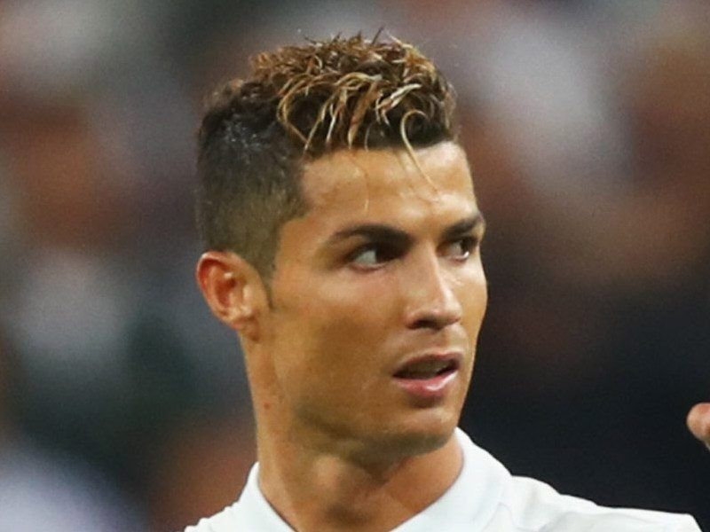 Ronaldo tóc mì tôm ảnh hưởng đến giới trẻ