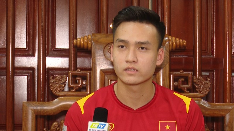 Cầu thủ mang áo số 12 của Việt Nam: Bùi Hoàng Việt Anh