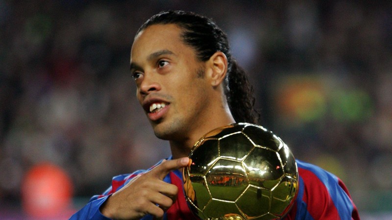 Và quả bóng vàng 2005 thuộc về Ronaldinho