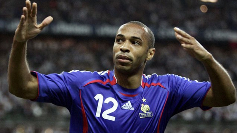Trong lịch sử có rất nhiều tiền đạo Pháp nổi danh, Thierry Henry là một trong số đó